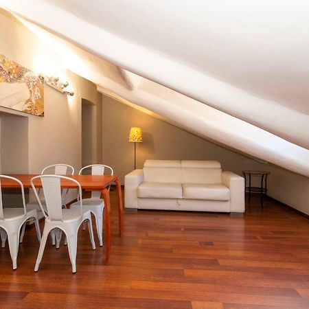San Salvario Apt With Balcony トリノ エクステリア 写真